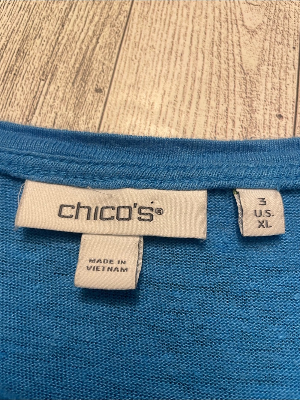 Chico’s Linen Detailed puff sleeved blouse Pool Side Blue Size 3 (XL-16) boho - Picture 3 of 7